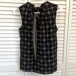 Tory Burch Sleeveless Arrow-Print Silk Blouse